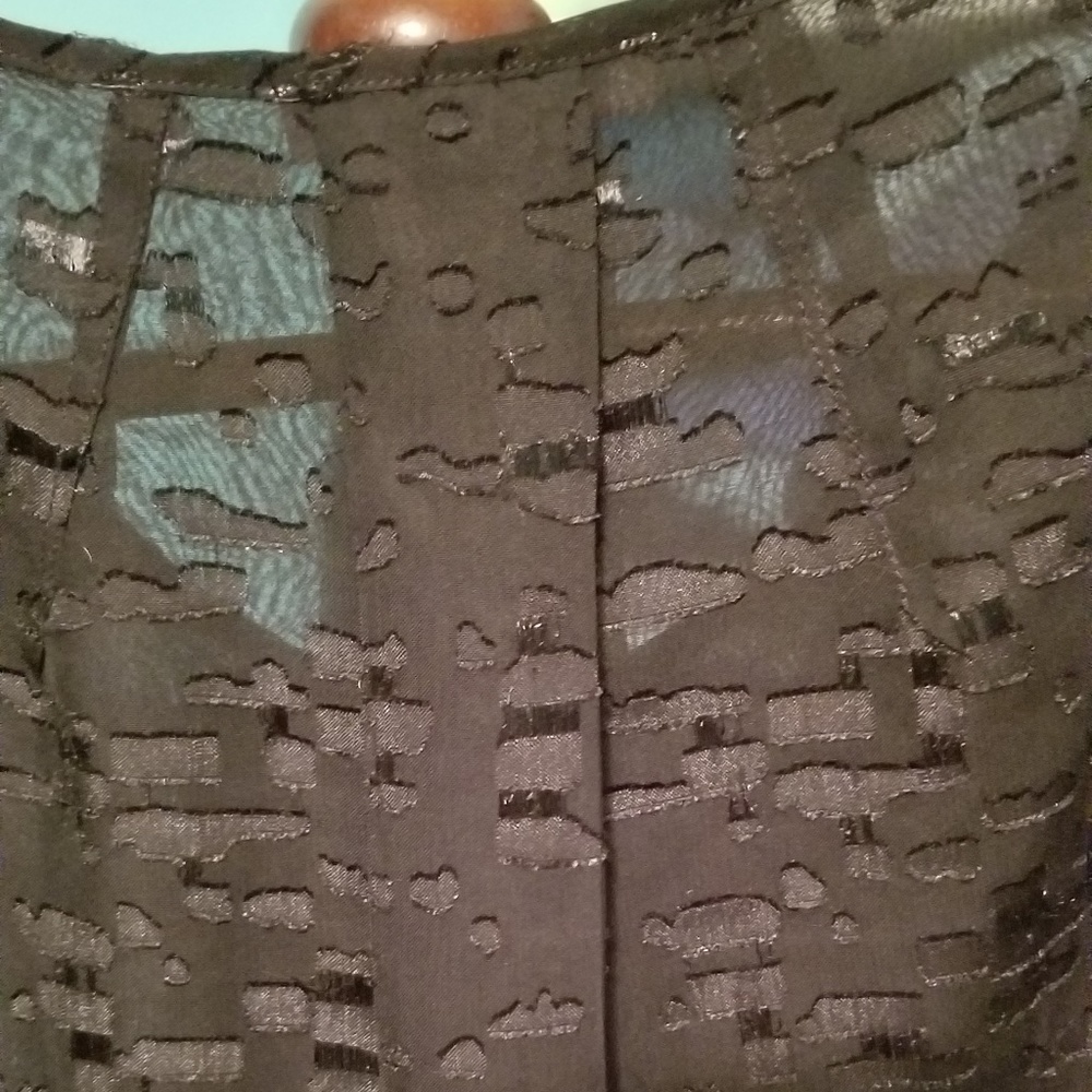 Ruffled Textured Tank - Picture 5 of 7